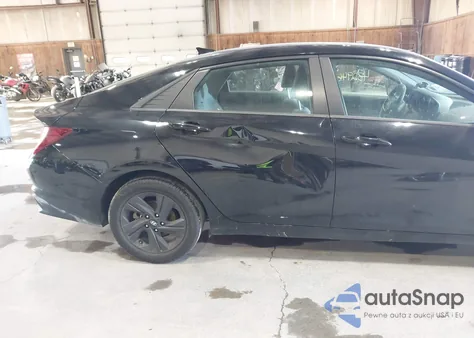 2022 Hyundai Elantra Sel from USA, damaged, VIN 5NPLM4AG2NH071831